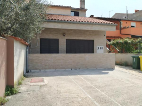 Apartments Zlatko